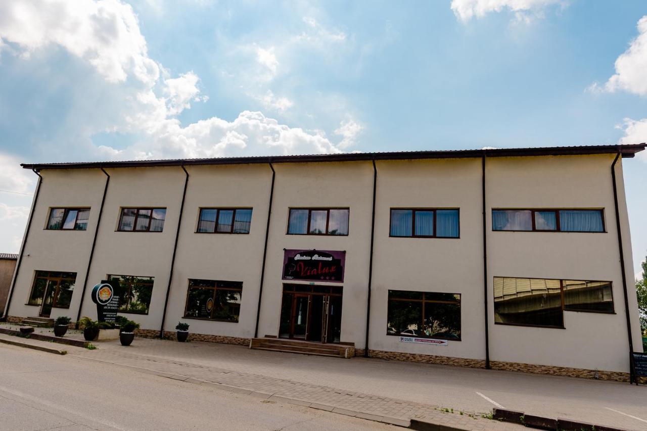 Pensiunea Vialux Bacău Exterior foto